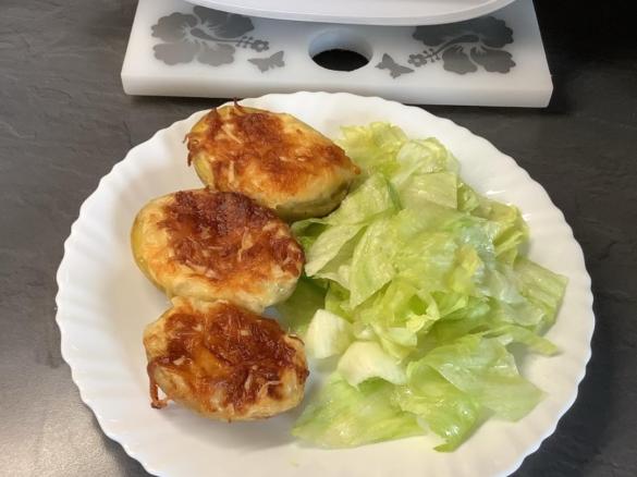 Patatas rellenas de gambas